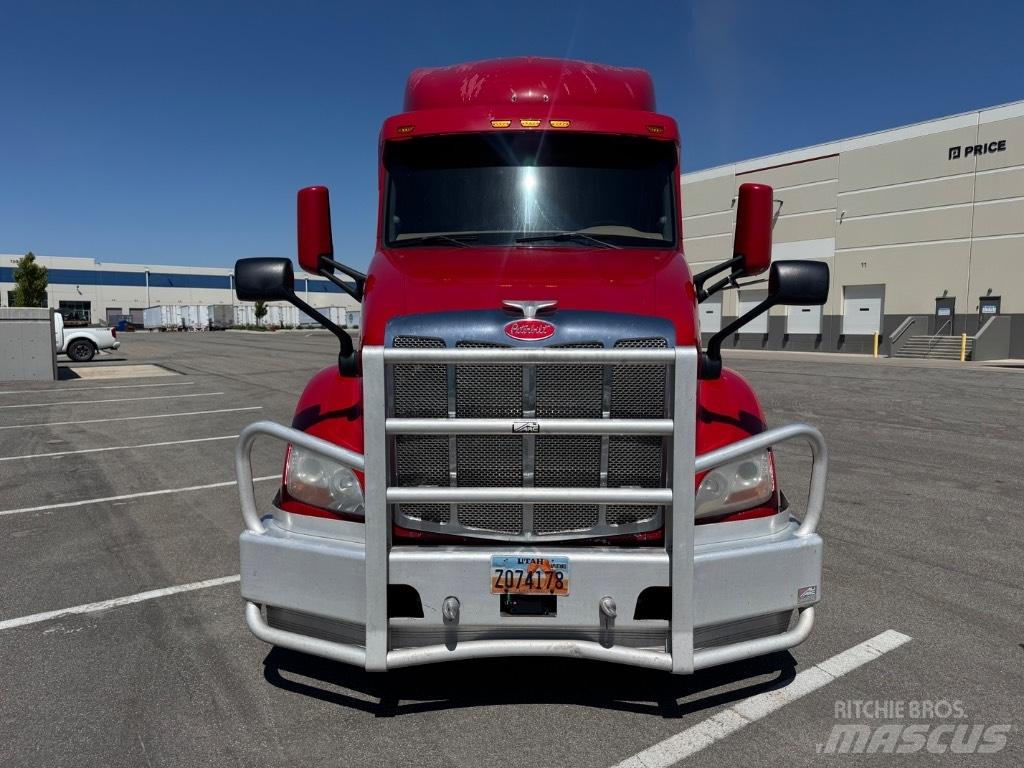 Peterbilt 579 中古トラクターヘッド | トレーラーヘッド