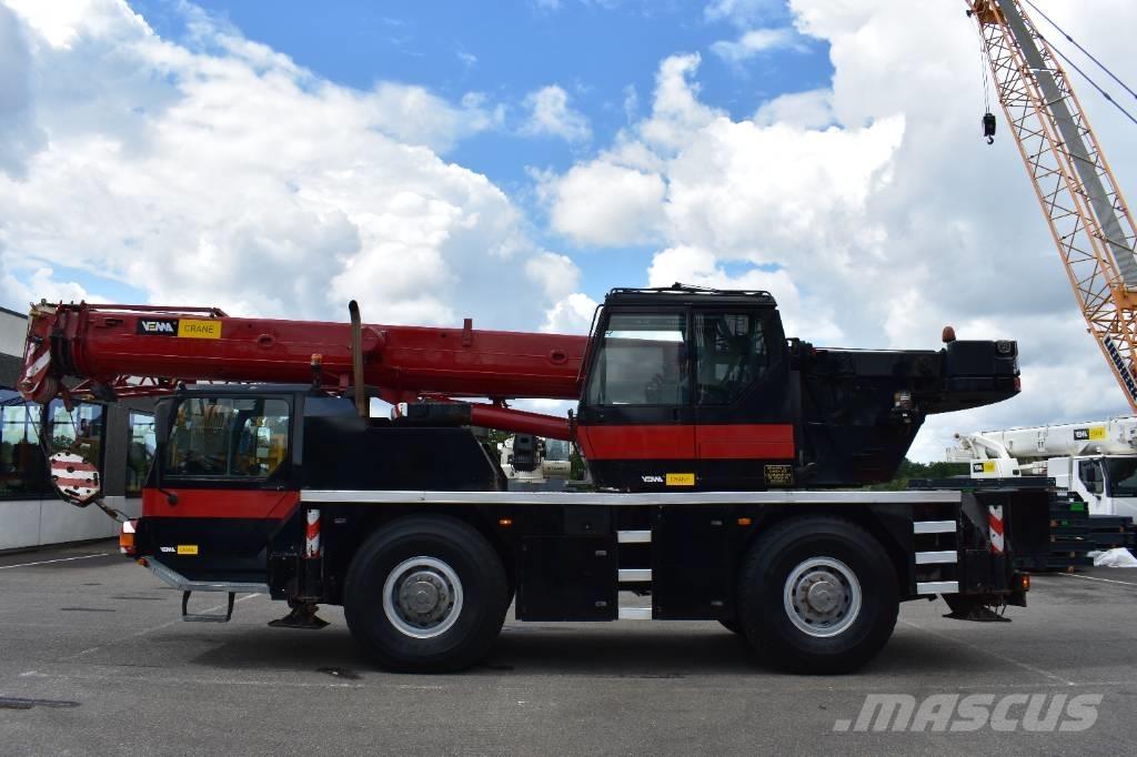 Liebherr LTM 1030-2 オールテレーンクレーン