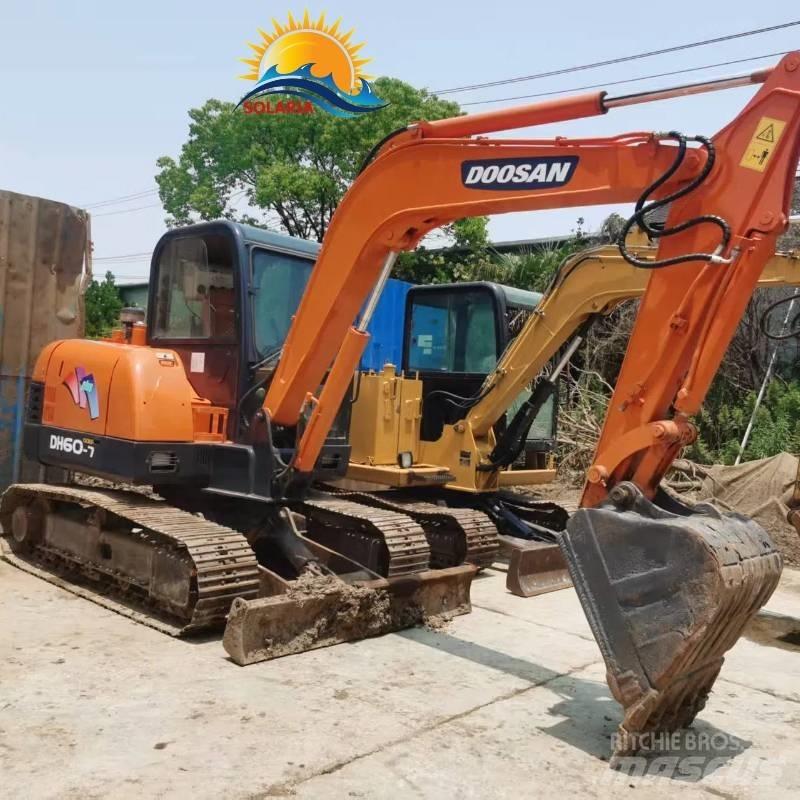 Doosan DH 60-7 ミニ油圧ショベル 7t以下（ミニユンボ・ミニディガー）