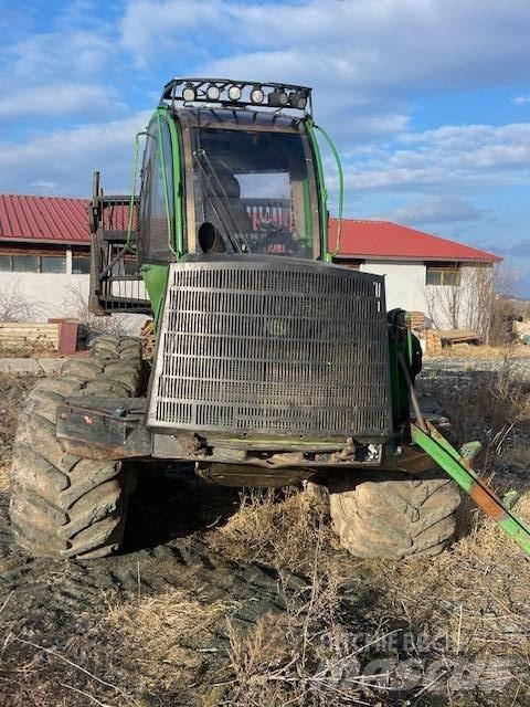 John Deere 1510 E フォワーダー