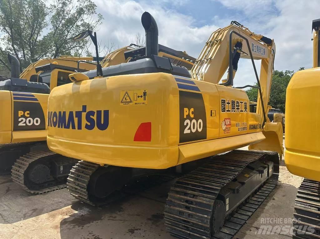 Komatsu PC 200 大型油圧ショベル12t以上（パワーショベル・ユンボ）