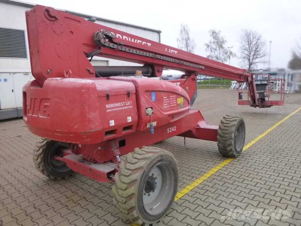 JLG E 600 JP ブームリフト　屈伸型