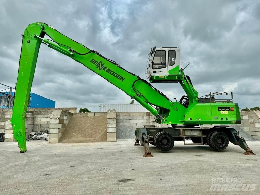 Sennebogen 835M E 廃棄物／工業産廃処理機