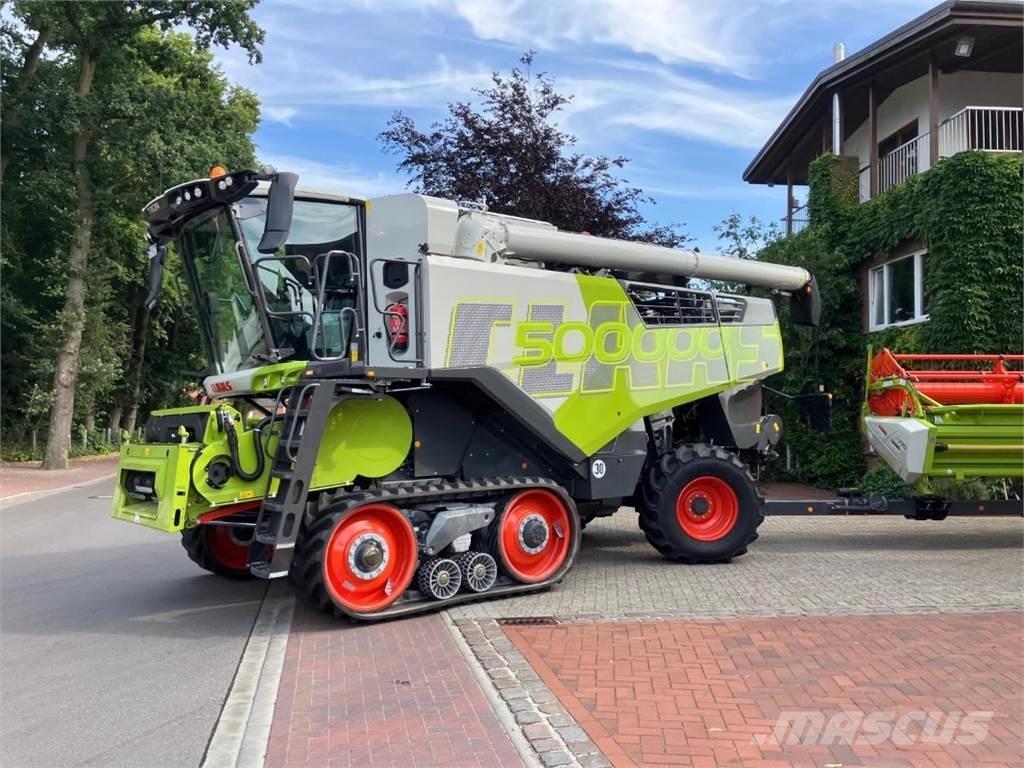 CLAAS Trion 730 TT コンバイン