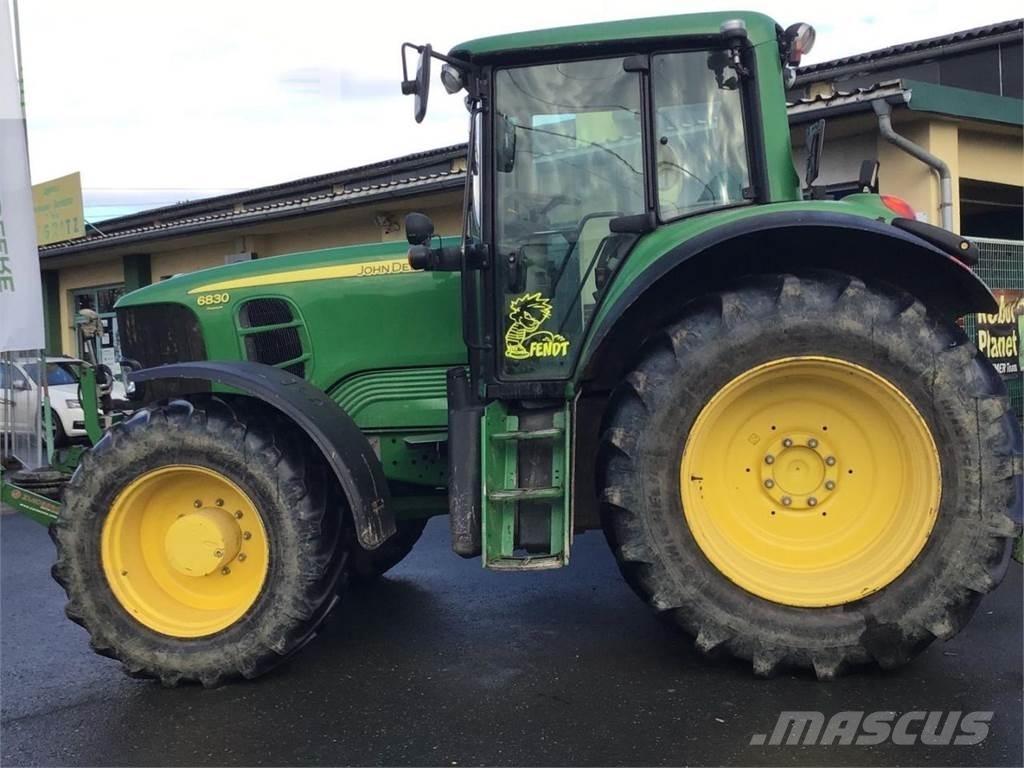 John Deere 6830 トラクター