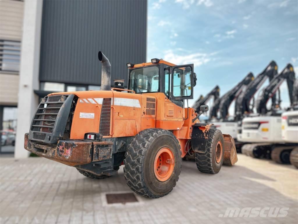Doosan DL 300 ホイールローダー・タイヤショベル