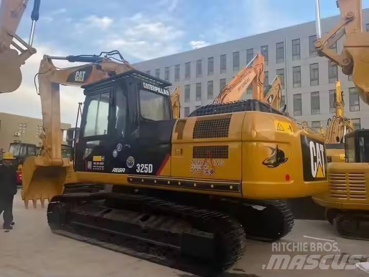CAT CAT325D 中型油圧ショベル 7ｔ-12ｔ（ユンボ・パワーショベル・バックホー）