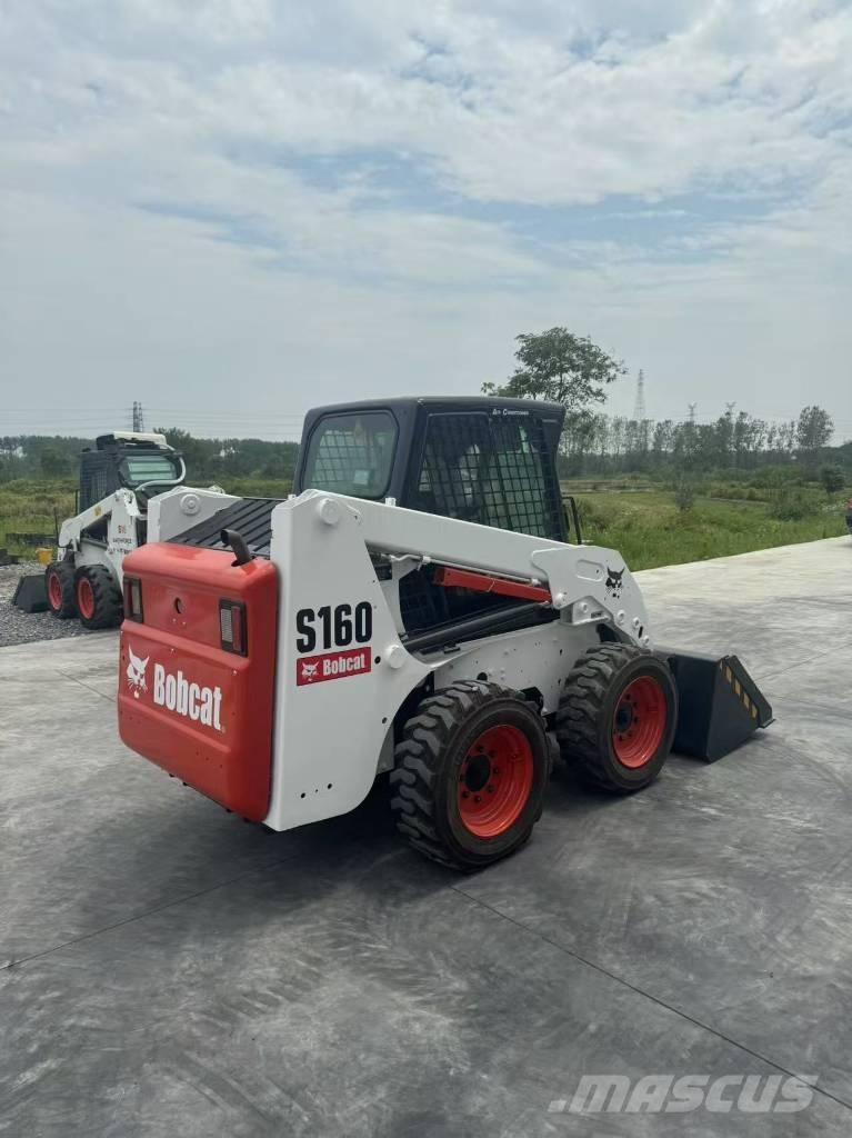 Bobcat S 160 スキッドステアローダー