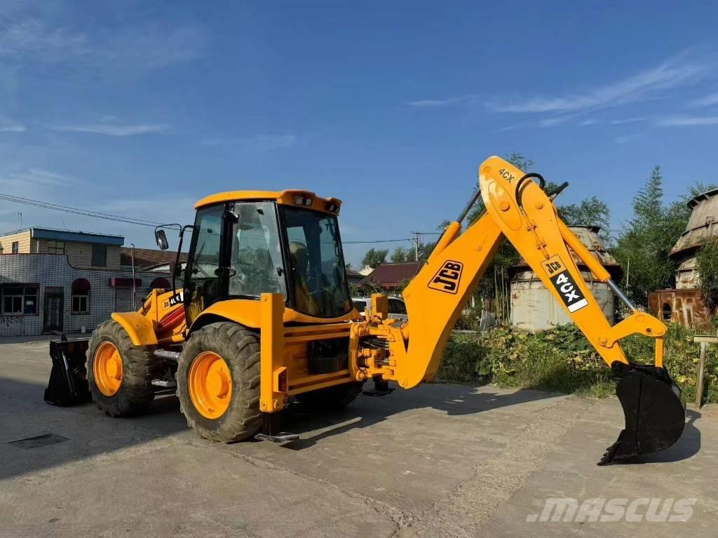 JCB 4CX バックホーローダー
