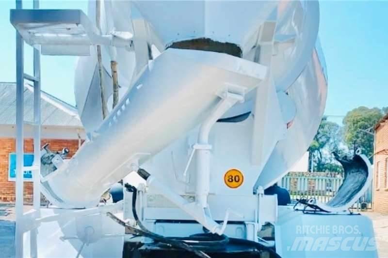 Fuso FJ 26-280 その他トラック