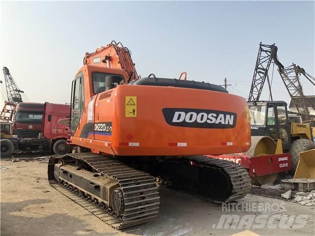 Doosan DH 220 LC-7 大型油圧ショベル12t以上（パワーショベル・ユンボ）
