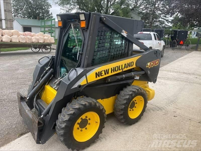 New Holland L 170 スキッドステアローダー