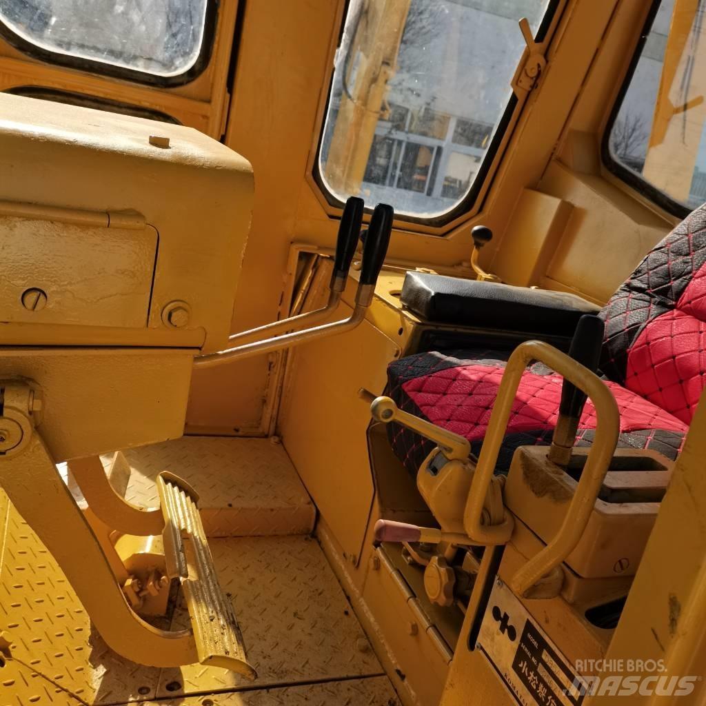 Komatsu D 85 ブルドーザー