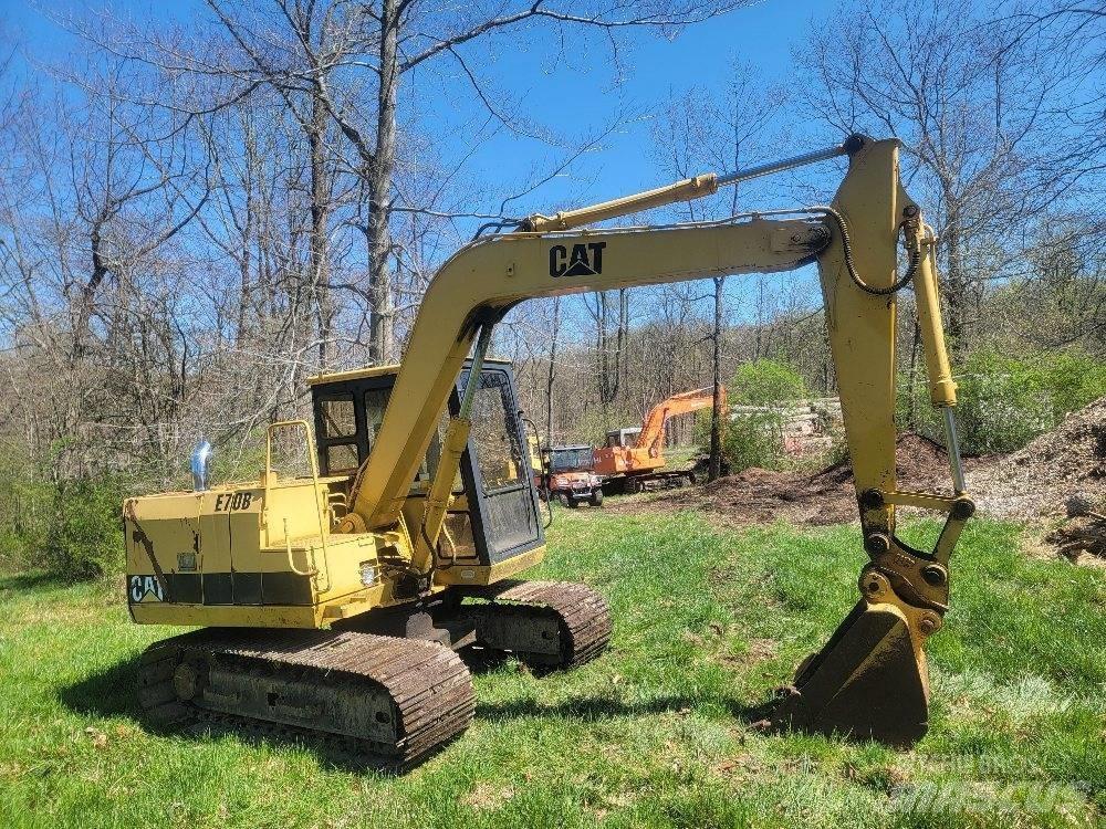 CAT E 70 B 大型油圧ショベル12t以上（パワーショベル・ユンボ）