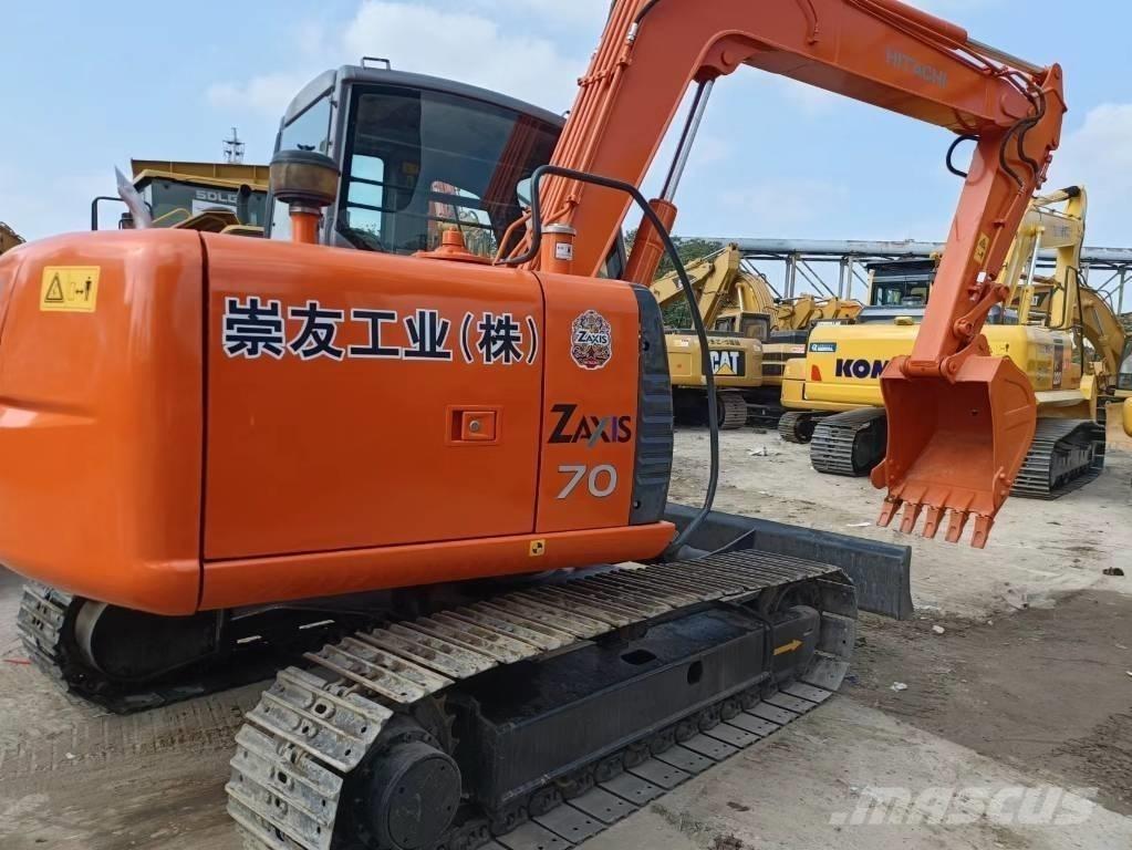 Hitachi ZX70 ミニ油圧ショベル 7t以下（ミニユンボ・ミニディガー）