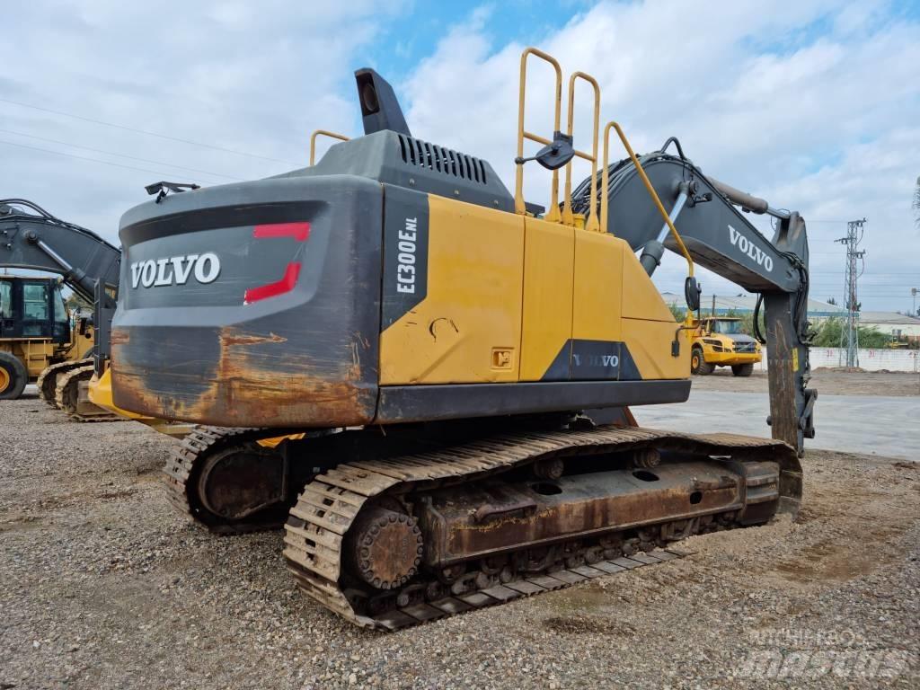 Volvo EC 300 E 大型油圧ショベル12t以上（パワーショベル・ユンボ）