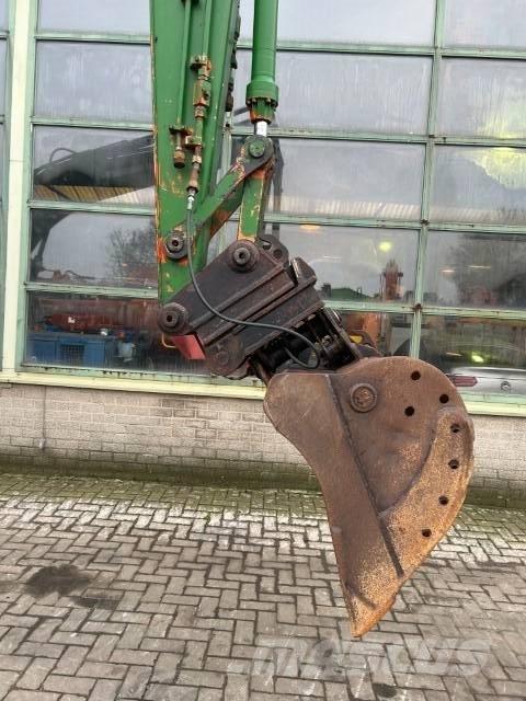 Hitachi EX120 大型油圧ショベル12t以上（パワーショベル・ユンボ）