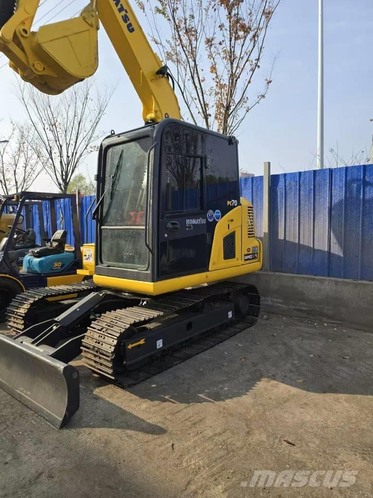 Komatsu PC 70 ミニ油圧ショベル 7t以下（ミニユンボ・ミニディガー）