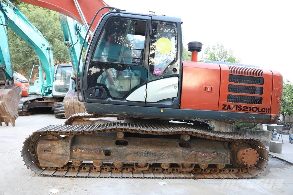 Hitachi ZX 210 LC-6 大型油圧ショベル12t以上（パワーショベル・ユンボ）
