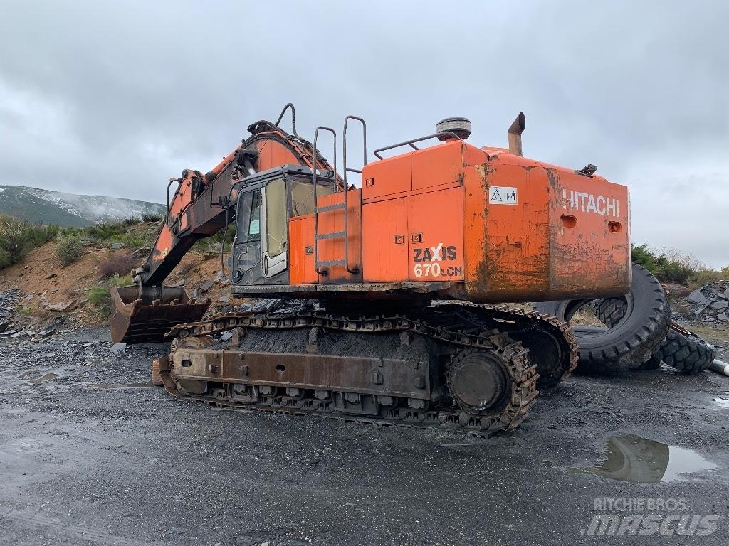 Hitachi 670 LCH-3 大型油圧ショベル12t以上（パワーショベル・ユンボ）