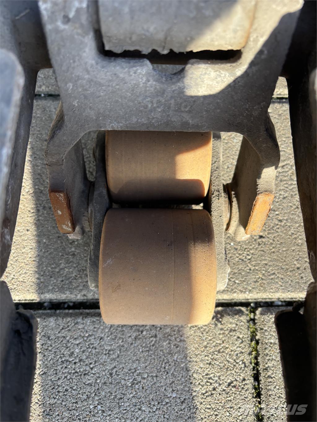 BT LWE 180 ウォーキンフォークリフト