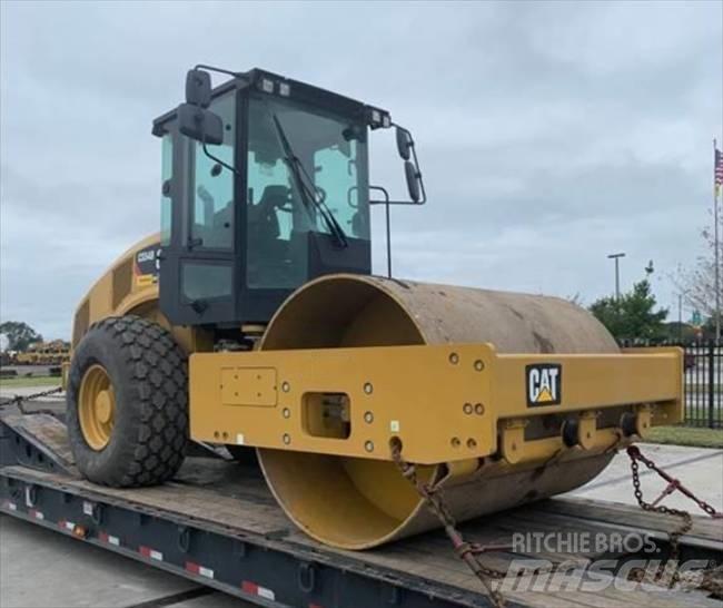 CAT CS 54 B 振動ローラ