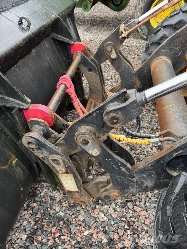 JCB 411 HT ホイールローダー・タイヤショベル