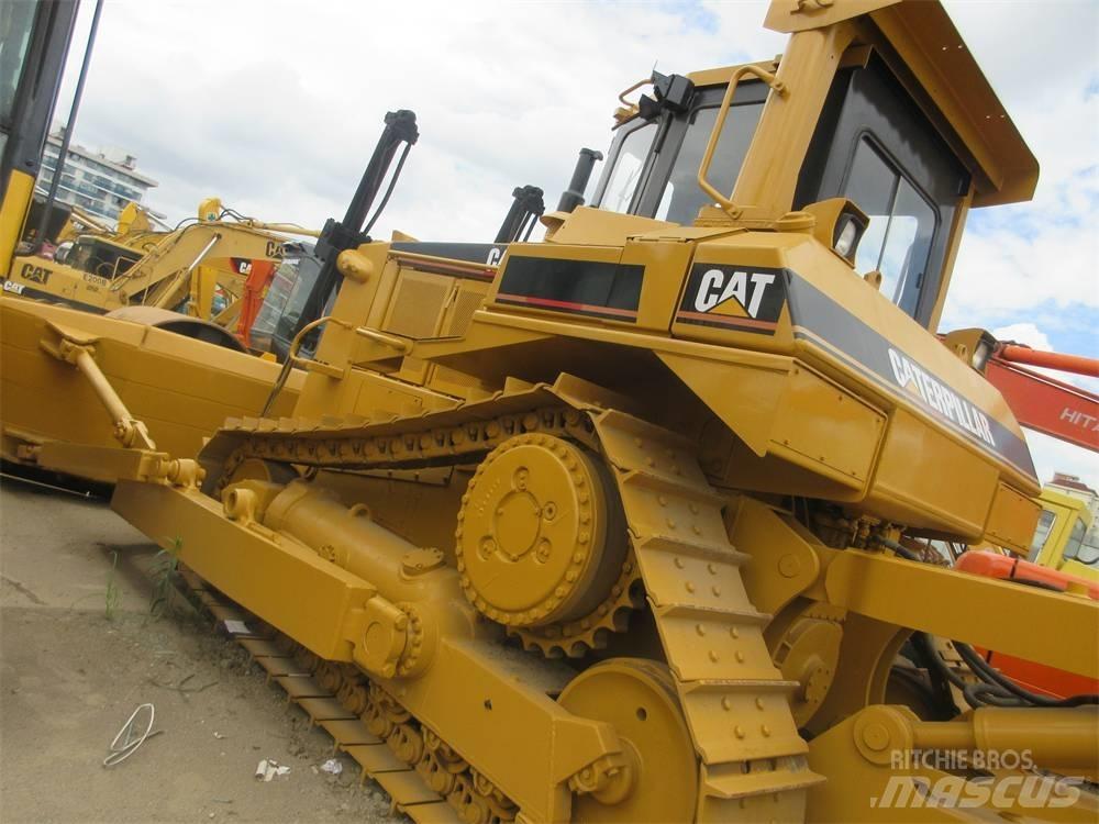 CAT D 8 N ブルドーザー