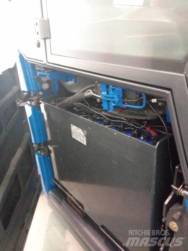 Linde E 80 バッテリーフォークリフト
