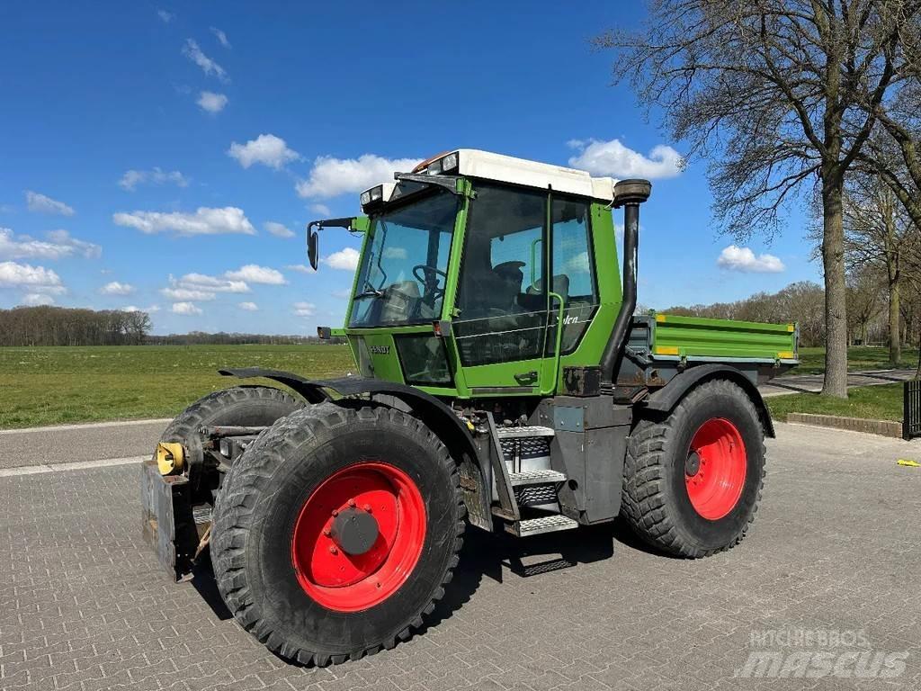 Fendt Xylon 520 トラクター
