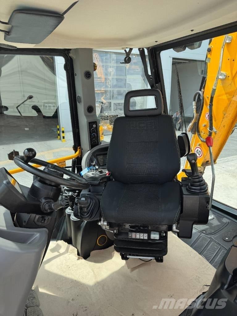 JCB 4 CX Pro バックホーローダー