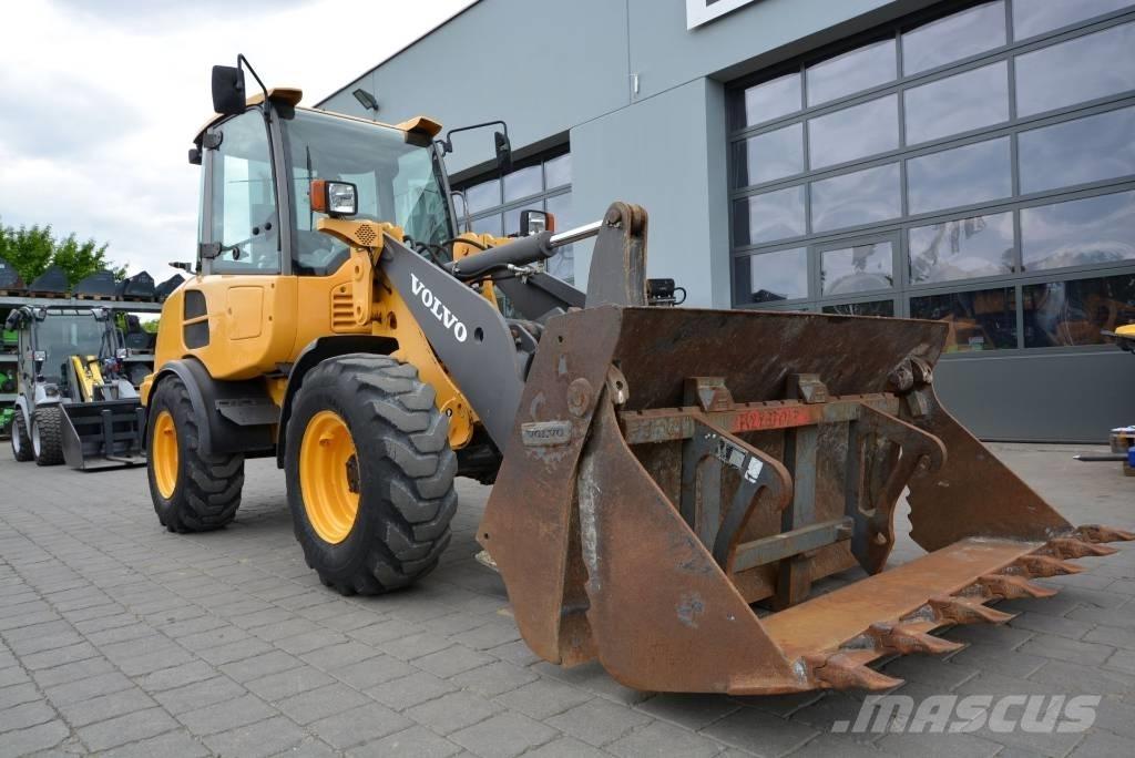 Volvo L 25 F Z ホイールローダー・タイヤショベル