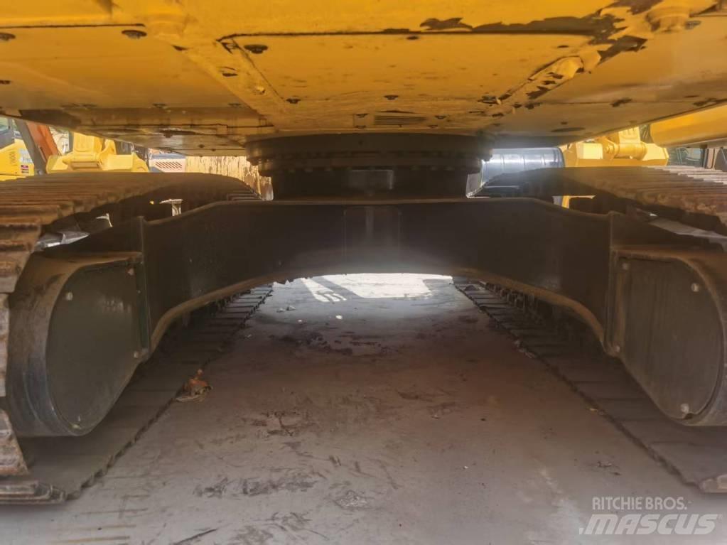Komatsu PC 200 大型油圧ショベル12t以上（パワーショベル・ユンボ）