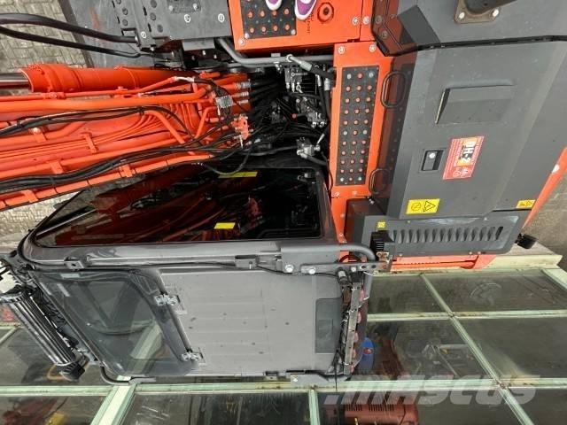 Hitachi ZX 140 W-6 ホイール式油圧ショベル（パワーショベル・ユンボ・バックホー）