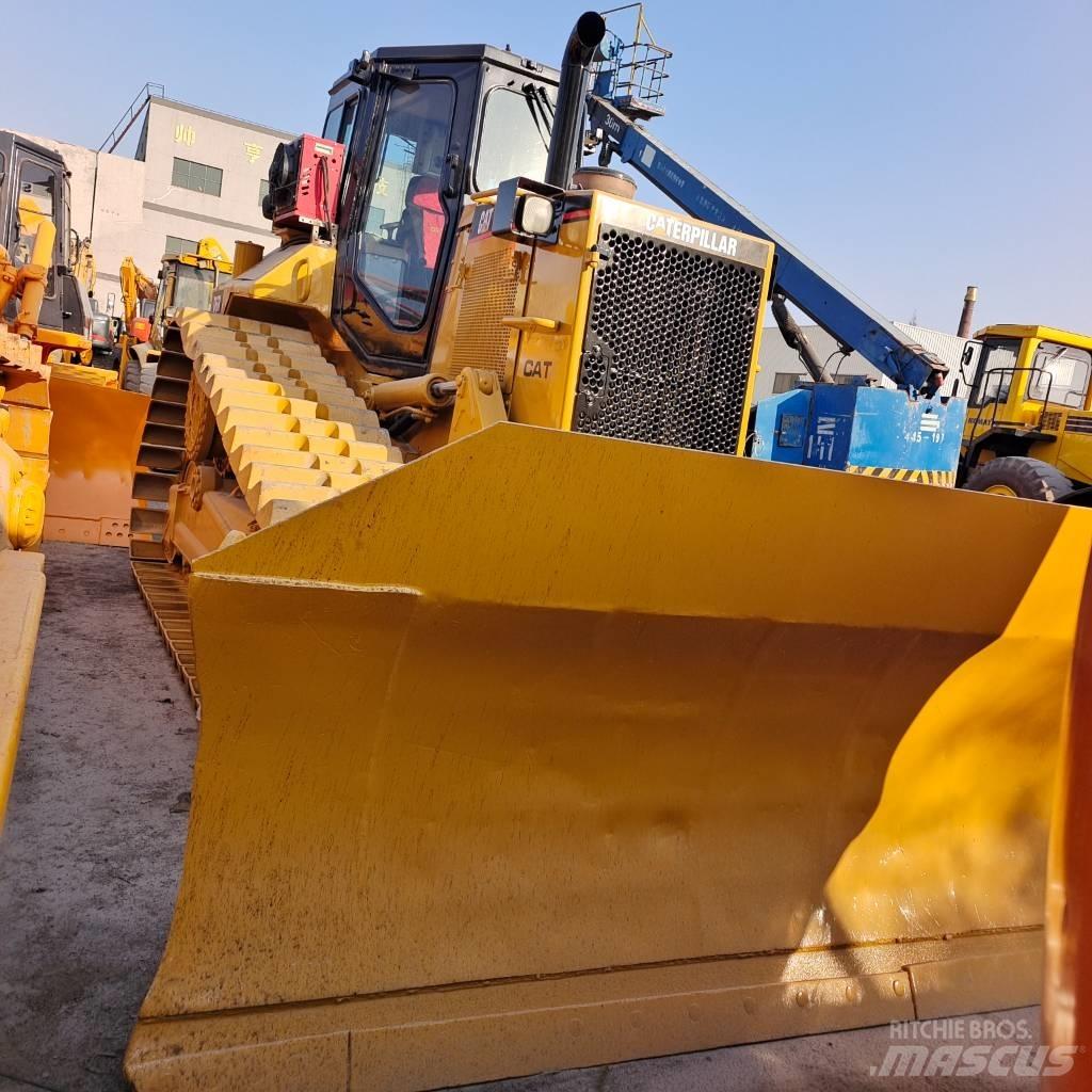 CAT D 6 R ブルドーザー
