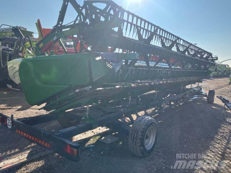 John Deere T 670 i コンバイン