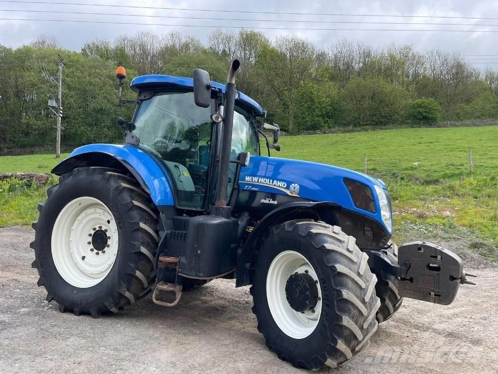 New Holland T 7.250 トラクター
