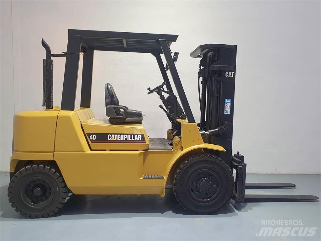 CAT DP40K MC ディーゼル・軽油