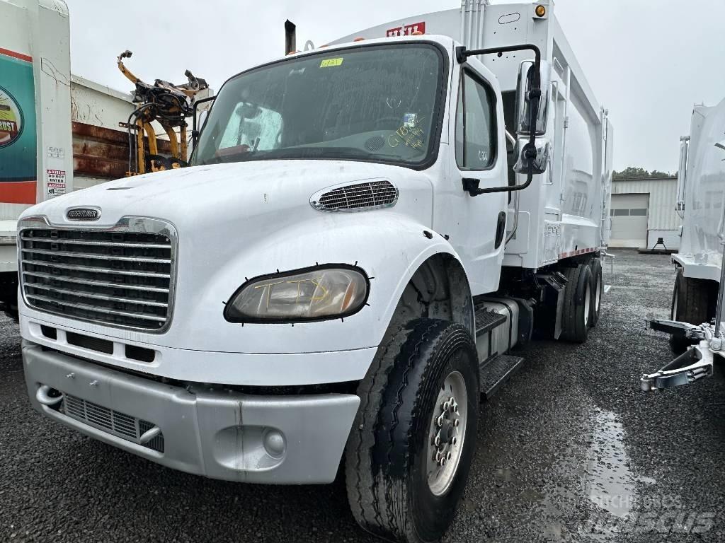 Freightliner M2 塵芥車、パッカー車