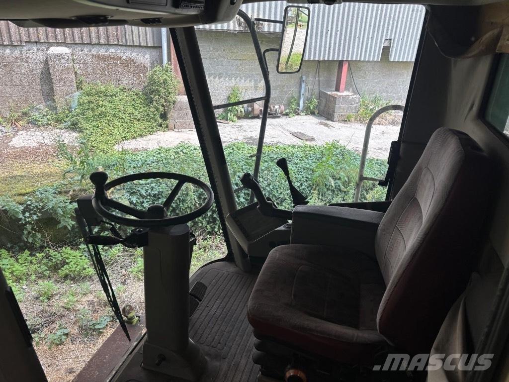 CLAAS Lexion 420 コンバイン