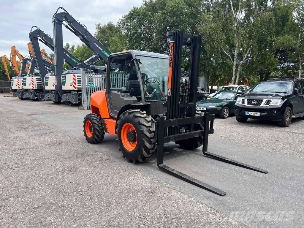 Ausa C 251 H ディーゼル・軽油