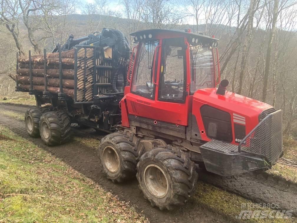 Komatsu 835tx フォワーダー