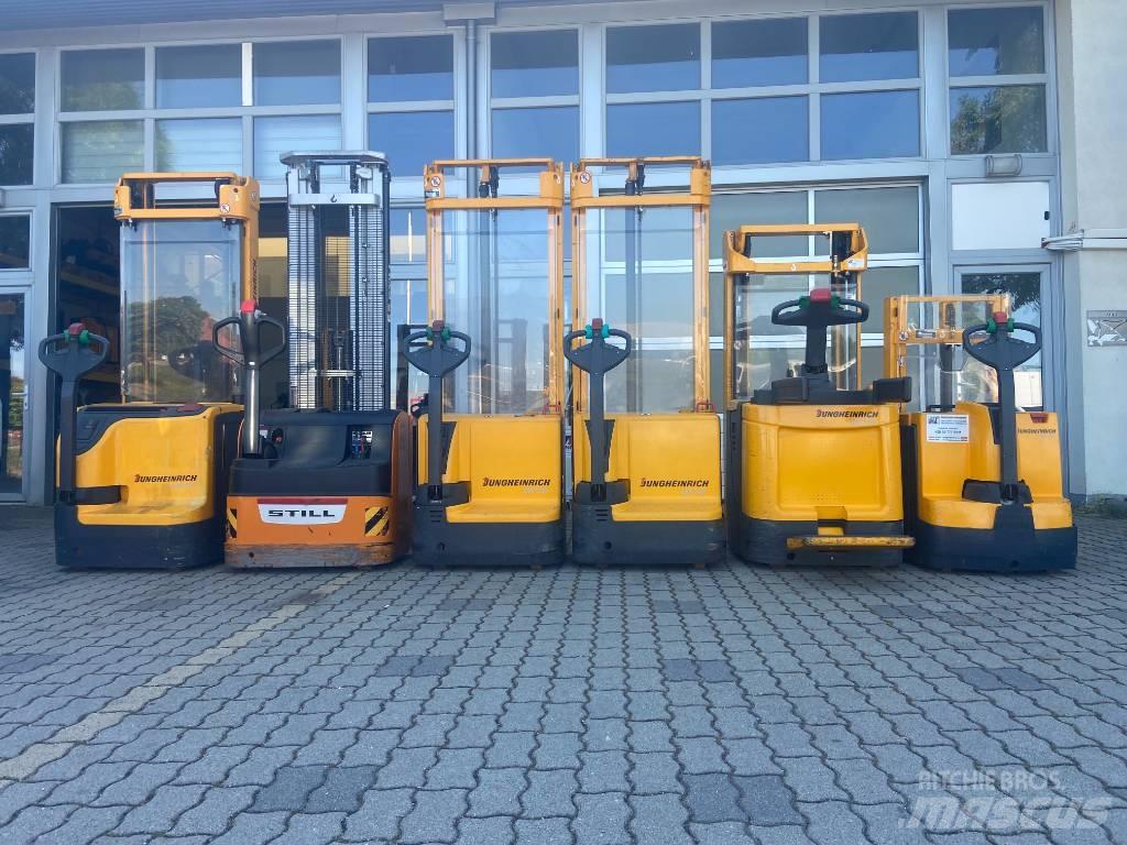 Jungheinrich EJC 110 自走式スタッカー