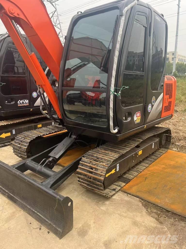 Hitachi ZX 60 ミニ油圧ショベル 7t以下（ミニユンボ・ミニディガー）