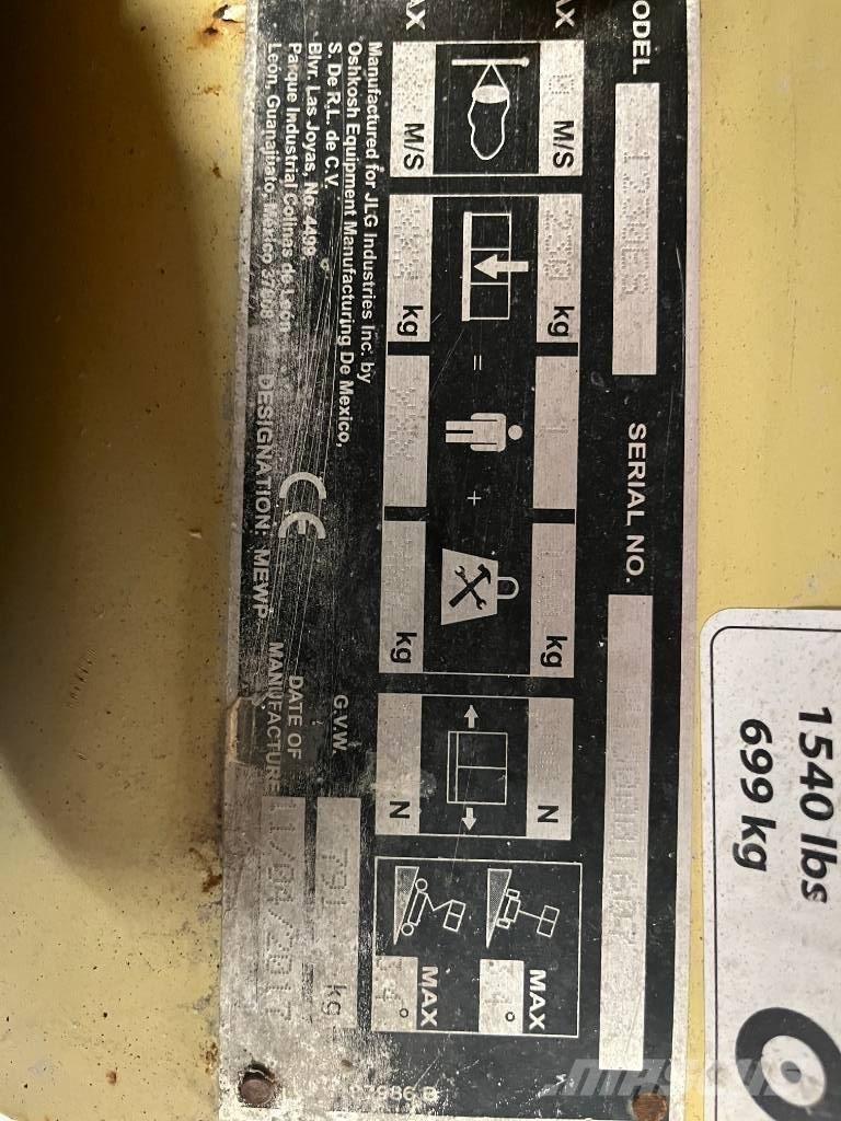 JLG 1230 ES 垂直昇降型リフト