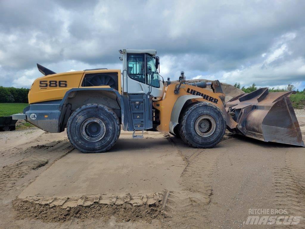 Liebherr L 586 ホイールローダー・タイヤショベル