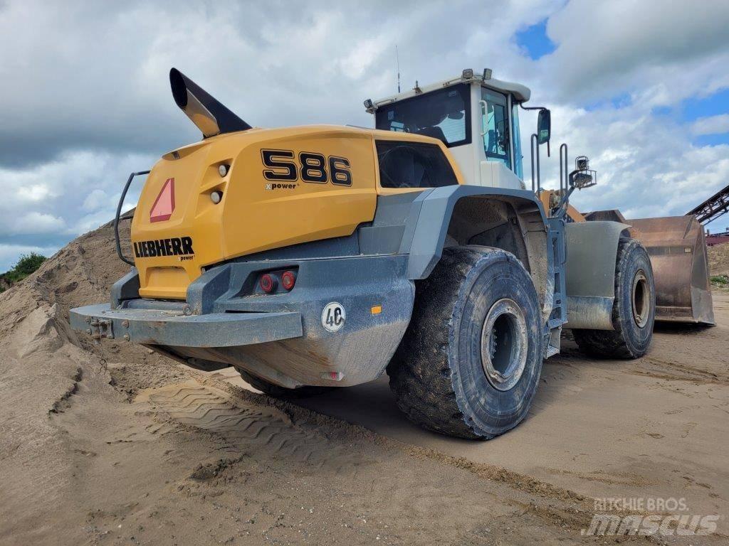 Liebherr L 586 ホイールローダー・タイヤショベル