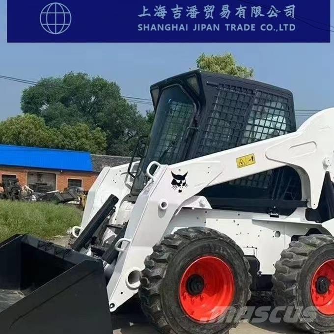 Bobcat S 330 スキッドステアローダー