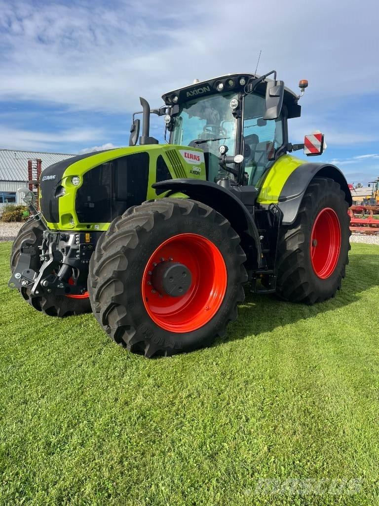 CLAAS AXIO 960 トラクター