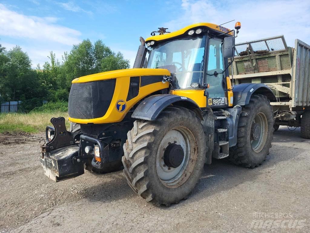 JCB Fastrac 8250 トラクター
